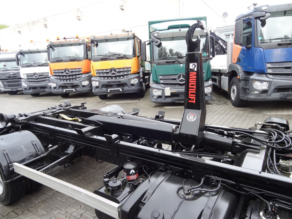 Renault D180.75 Haken Multilift - 후크 리프트 트럭 : 사진 2 Renault D180.75 Haken Multilift - 후크 리프트 트럭 : 사진 2