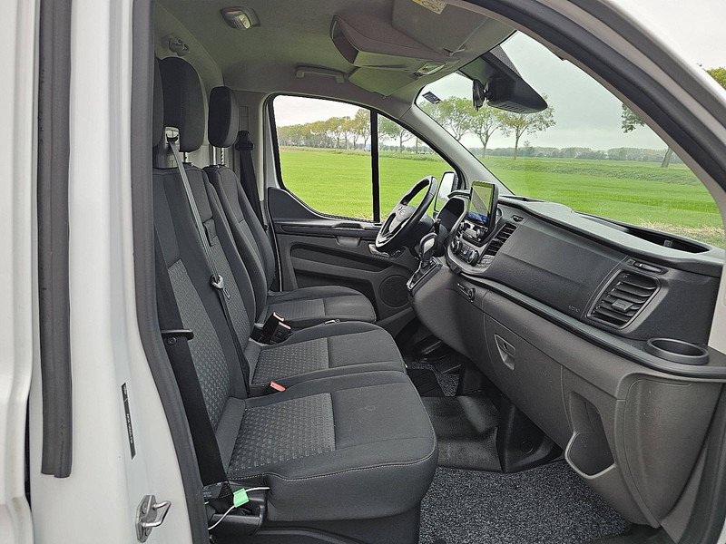 소형 밴 Ford Transit Custom 2.0 L1H1 Navi Euro6 : 사진 7 소형 밴 Ford Transit Custom 2.0 L1H1 Navi Euro6 : 사진 7