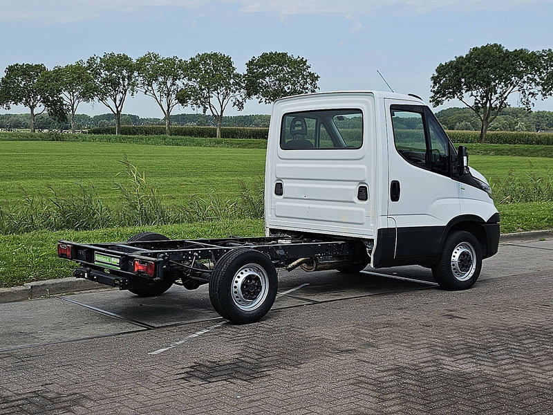 Iveco Daily 35 S 12 CHASSIS - 밴 : 사진 3 Iveco Daily 35 S 12 CHASSIS - 밴 : 사진 3
