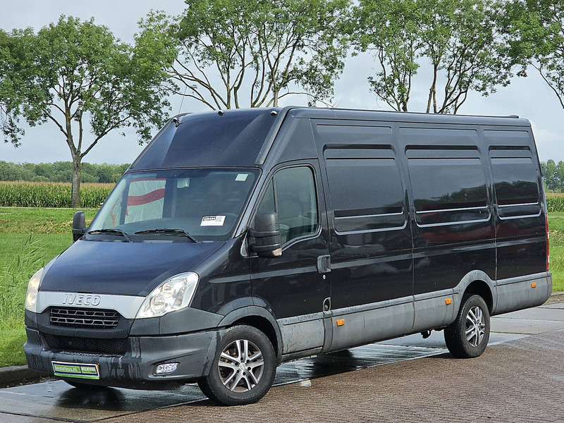 Iveco Daily 35S21 3.0ltr Maxi 200Pk AC - 패널 밴 : 사진 2 Iveco Daily 35S21 3.0ltr Maxi 200Pk AC - 패널 밴 : 사진 2