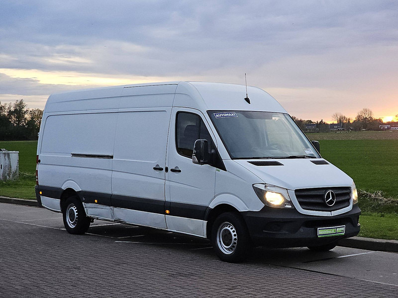 Mercedes-Benz Sprinter 310 - 패널 밴 : 사진 5 Mercedes-Benz Sprinter 310 - 패널 밴 : 사진 5