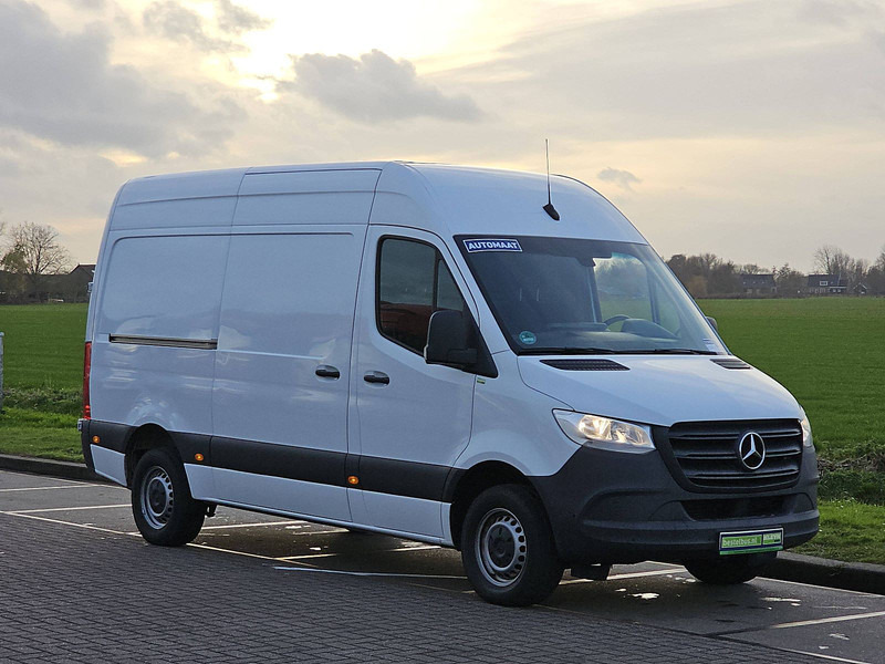 Mercedes-Benz Sprinter 316 L2H2 Navi RWD - 패널 밴 : 사진 5 Mercedes-Benz Sprinter 316 L2H2 Navi RWD - 패널 밴 : 사진 5