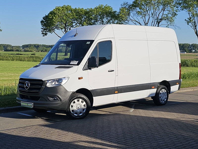 Mercedes-Benz Sprinter 317 L2H2 Mbux RWD! - 패널 밴 : 사진 2 Mercedes-Benz Sprinter 317 L2H2 Mbux RWD! - 패널 밴 : 사진 2