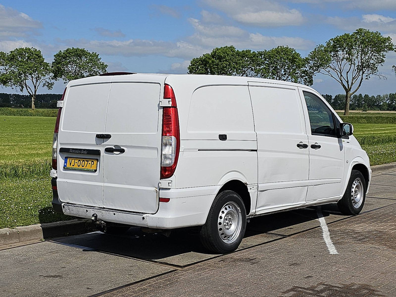 Mercedes-Benz Vito 110 - 소형 밴 : 사진 3 Mercedes-Benz Vito 110 - 소형 밴 : 사진 3
