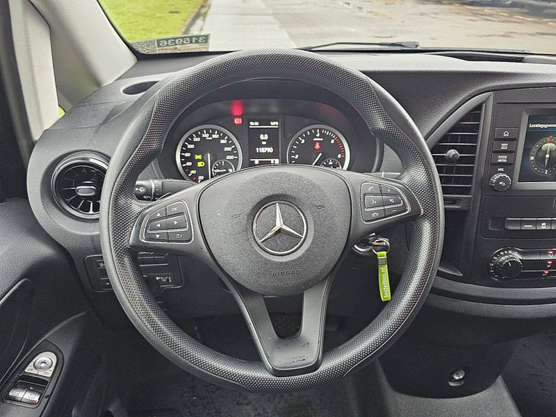 Interior photo 2: 소형 밴 Mercedes-Benz Vito 114 Lang 4x4 Automaat!