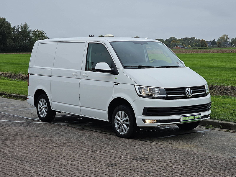 Volkswagen Transporter 2.0 TDI 115 EDITION L1H1 - 소형 밴 : 사진 5 Volkswagen Transporter 2.0 TDI 115 EDITION L1H1 - 소형 밴 : 사진 5