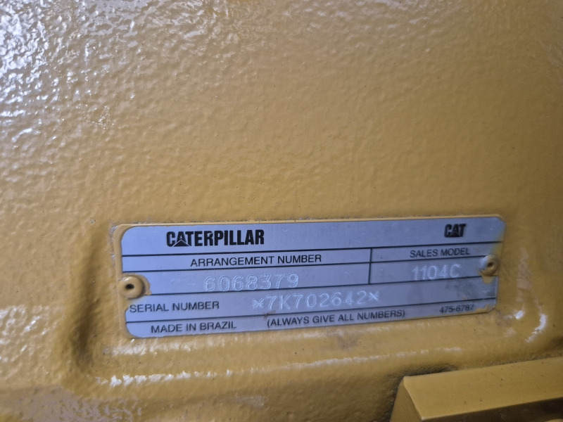 Caterpillar 3054C DITAAC Engine + Radiator - 엔진 산업용 장비 용 : 사진 3 Caterpillar 3054C DITAAC Engine + Radiator - 엔진 산업용 장비 용 : 사진 3