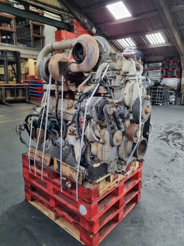Cummins KTTA19-C Engine - 엔진 건설기계 용 : 사진 1 Cummins KTTA19-C Engine - 엔진 건설기계 용 : 사진 1