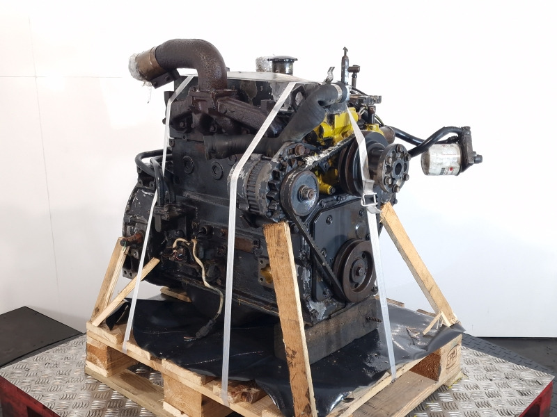 Komatsu 4D95LE-2 Engine (Plant) - 엔진 건설기계 용 : 사진 4 Komatsu 4D95LE-2 Engine (Plant) - 엔진 건설기계 용 : 사진 4