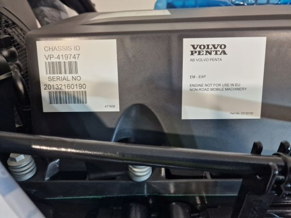 New Volvo TAD1341GE-B Engine (Industrial) & Radiator Assembly - 엔진 산업용 장비 용 : 사진 2 New Volvo TAD1341GE-B Engine (Industrial) & Radiator Assembly - 엔진 산업용 장비 용 : 사진 2