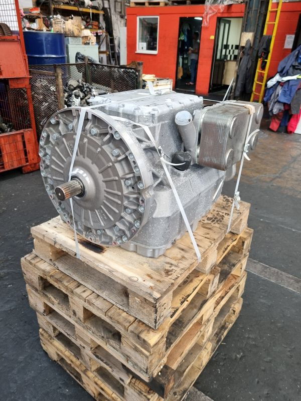 Voith 864.6 F3VTORO-8,5 Gearbox - 기어박스 : 사진 1 Voith 864.6 F3VTORO-8,5 Gearbox - 기어박스 : 사진 1