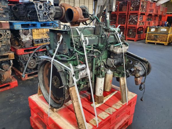 Volvo D7C215 - 엔진 : 사진 3 Volvo D7C215 - 엔진 : 사진 3