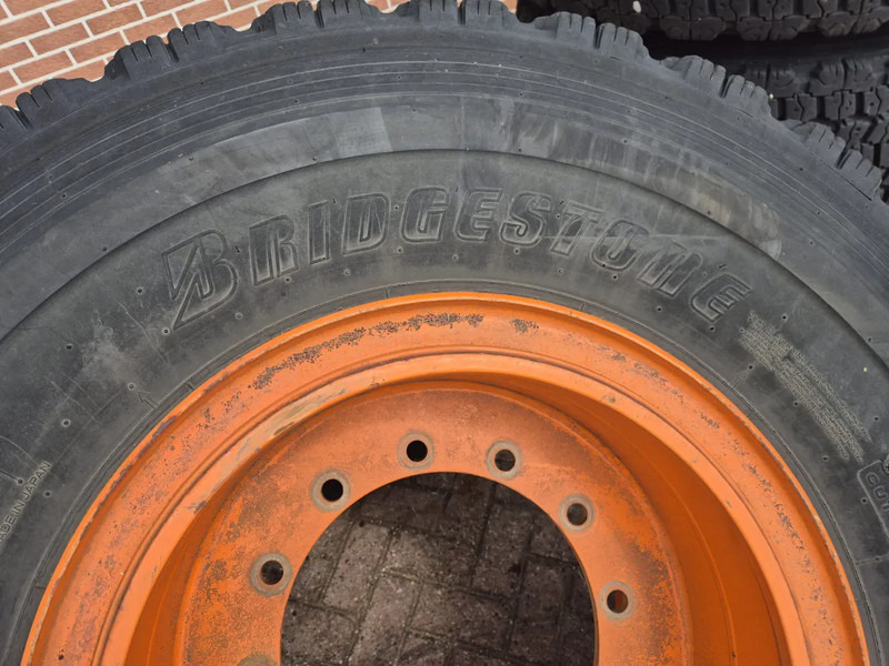 Bridgestone 20.5R25 - 타이어 : 사진 5 Bridgestone 20.5R25 - 타이어 : 사진 5