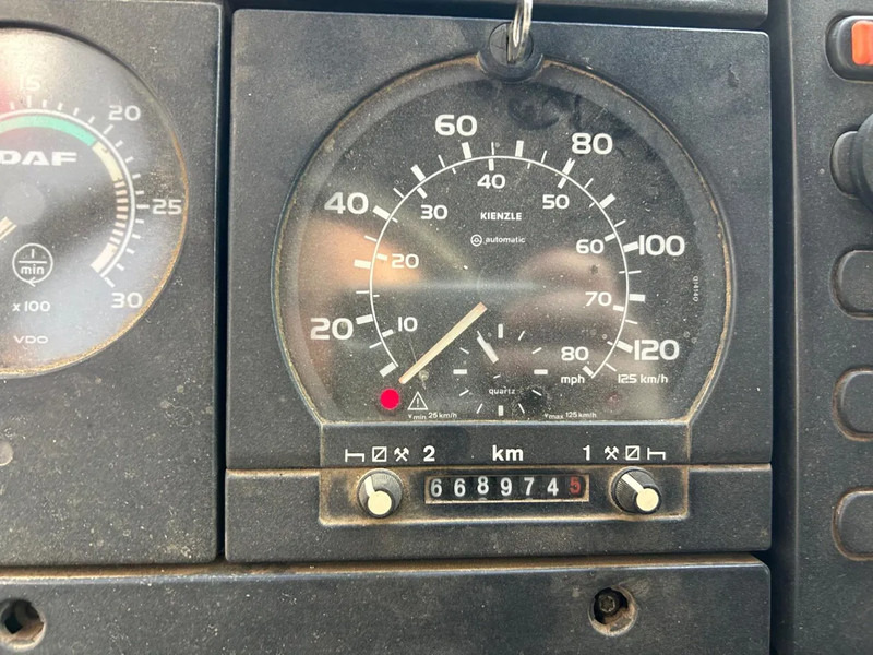 DAF CF75.250 - 자동 운반 장치 트럭 : 사진 5 DAF CF75.250 - 자동 운반 장치 트럭 : 사진 5