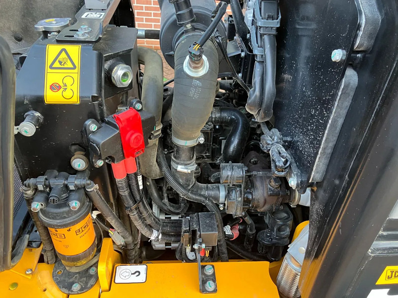 JCB 403 PLUS - 소형 트랙 로더 : 사진 5 JCB 403 PLUS - 소형 트랙 로더 : 사진 5