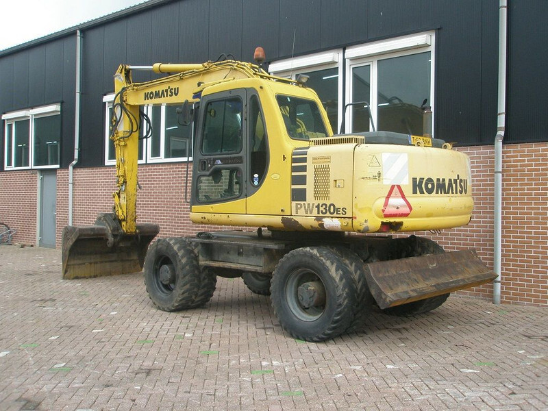 Komatsu PW 130ES-6K - 휠 굴삭기 : 사진 2 Komatsu PW 130ES-6K - 휠 굴삭기 : 사진 2
