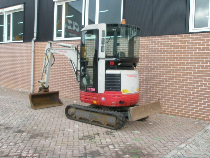Takeuchi TB23R - 미니 굴삭기 : 사진 2 Takeuchi TB23R - 미니 굴삭기 : 사진 2