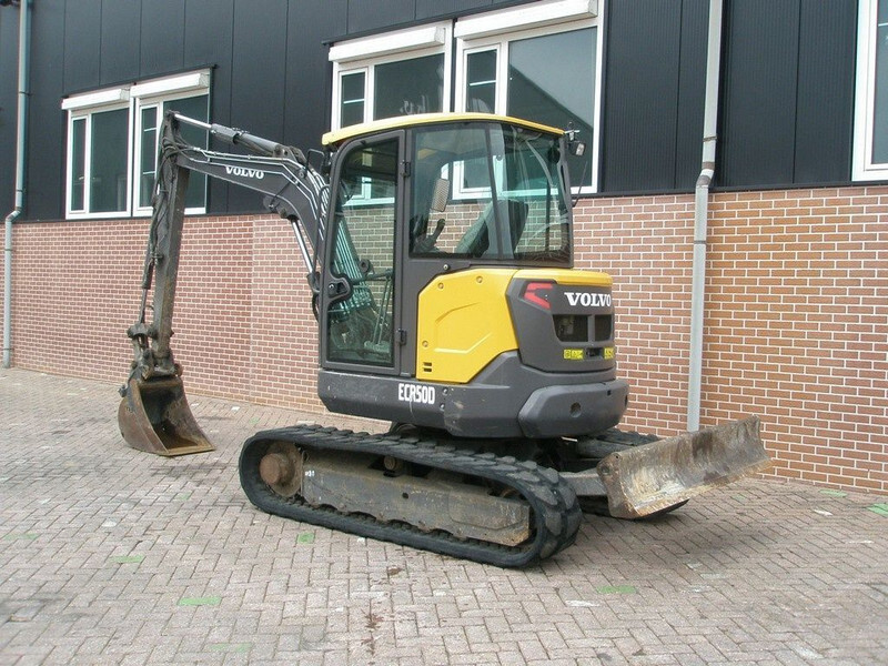 Volvo ECR50D - 미니 굴삭기 : 사진 2 Volvo ECR50D - 미니 굴삭기 : 사진 2