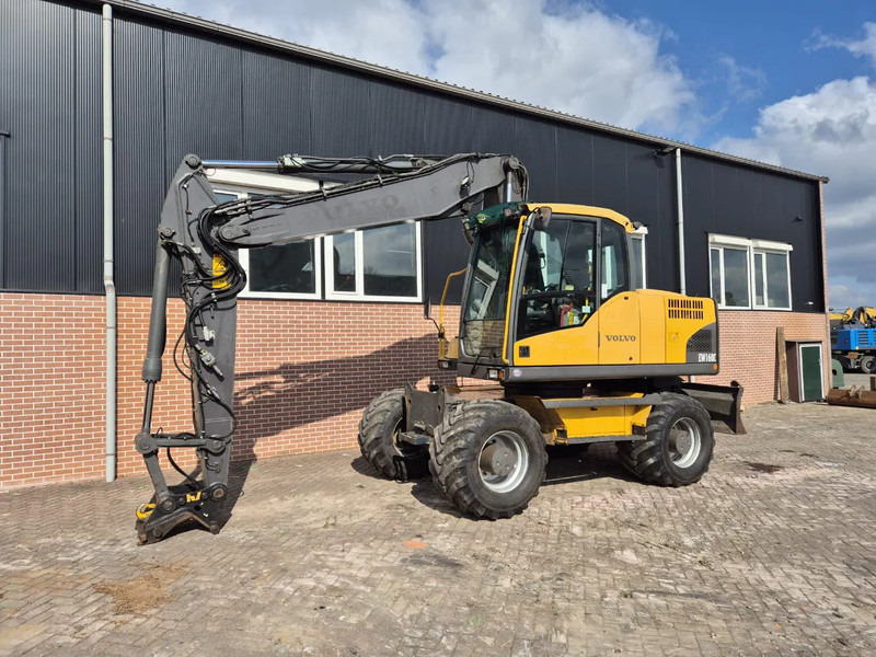 Volvo EW160C - 휠 굴삭기 : 사진 1 Volvo EW160C - 휠 굴삭기 : 사진 1