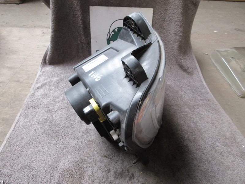 전조등 트럭 용 DAF 1835875 KOPLAMP XF CF EURO 6 RECHTS : 사진 9 전조등 트럭 용 DAF 1835875 KOPLAMP XF CF EURO 6 RECHTS : 사진 9