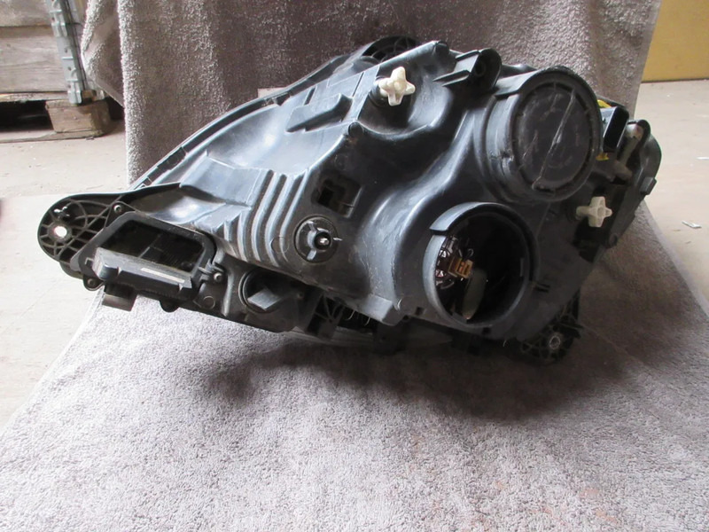 전조등 트럭 용 DAF 1835875 KOPLAMP XF CF EURO 6 RECHTS : 사진 6 전조등 트럭 용 DAF 1835875 KOPLAMP XF CF EURO 6 RECHTS : 사진 6