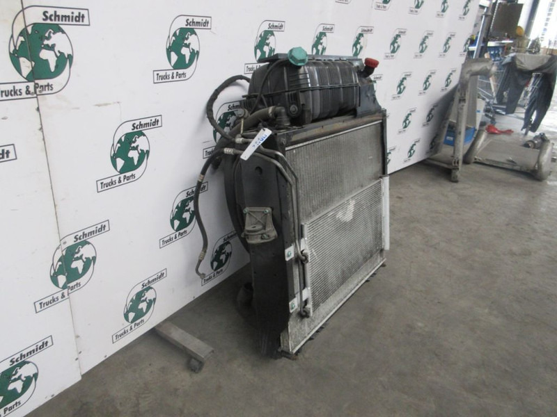 MAN 81.06101-0076 - 81.06101-0073 / RADIATEUR TGS EURO 6 - 라디에이터 트럭 용 : 사진 3 MAN 81.06101-0076 - 81.06101-0073 / RADIATEUR TGS EURO 6 - 라디에이터 트럭 용 : 사진 3