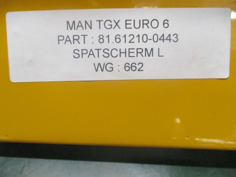 MAN 81.61210-0443 spatbord deel links - 운전실 및 내부 트럭 용 : 사진 2 MAN 81.61210-0443 spatbord deel links - 운전실 및 내부 트럭 용 : 사진 2