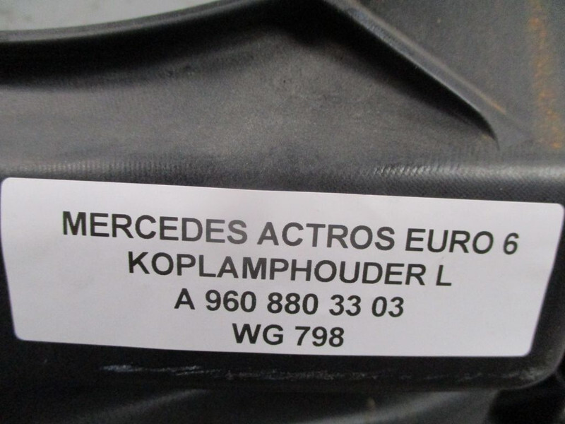 Mercedes-Benz A 960 880 33 03 Actros Mp4 Koplampdrager Links Nieuw en gebruikt! - 운전실 및 내부 트럭 용 : 사진 4 Mercedes-Benz A 960 880 33 03 Actros Mp4 Koplampdrager Links Nieuw en gebruikt! - 운전실 및 내부 트럭 용 : 사진 4