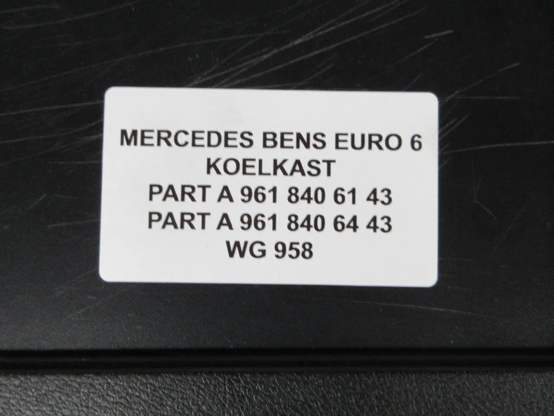 전기 설비 트럭 용 Mercedes-Benz A 961 840 61 43 // A 961 840 61 43 KOELKAST MERCEDES 1842 EURO 6 : 사진 12