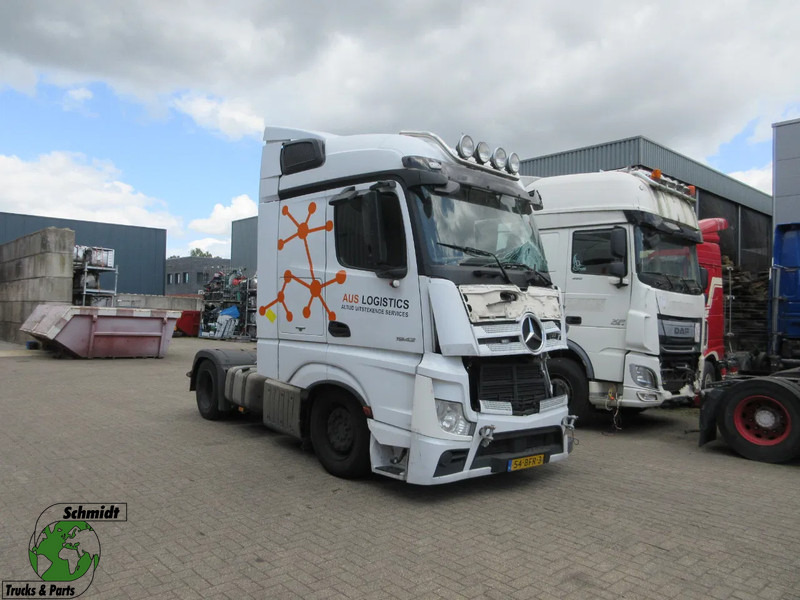 Mercedes-Benz Actros 1942 - 트랙터 유닛 : 사진 1 Mercedes-Benz Actros 1942 - 트랙터 유닛 : 사진 1