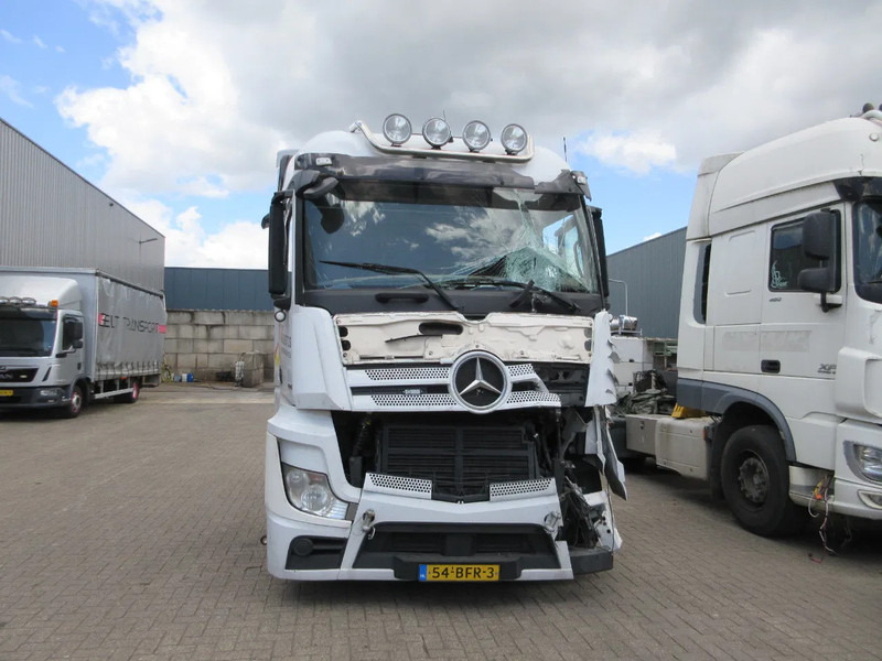 Mercedes-Benz Actros 1942 - 트랙터 유닛 : 사진 2 Mercedes-Benz Actros 1942 - 트랙터 유닛 : 사진 2