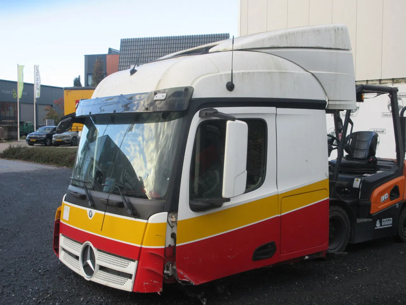 Mercedes-Benz MERCEDES 1842 CABINE MODEL 2018 MP4 - 운전실 및 내부 트럭 용 : 사진 3 Mercedes-Benz MERCEDES 1842 CABINE MODEL 2018 MP4 - 운전실 및 내부 트럭 용 : 사진 3