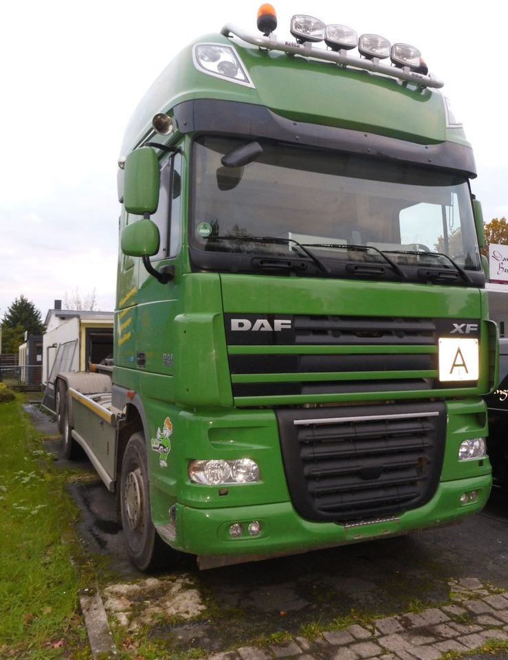 DAF XF 510 aus Werkverkehr 6 x 2 510PS Top-Zustan - 후크 리프트 트럭 : 사진 4 DAF XF 510 aus Werkverkehr 6 x 2 510PS Top-Zustan - 후크 리프트 트럭 : 사진 4