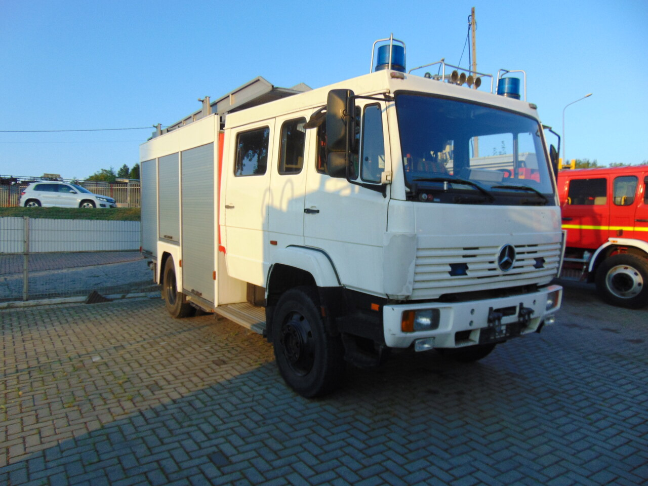 MERCEDES-BENZ 1124AF 4x4 MAGIRUS - 소방차 : 사진 2 MERCEDES-BENZ 1124AF 4x4 MAGIRUS - 소방차 : 사진 2