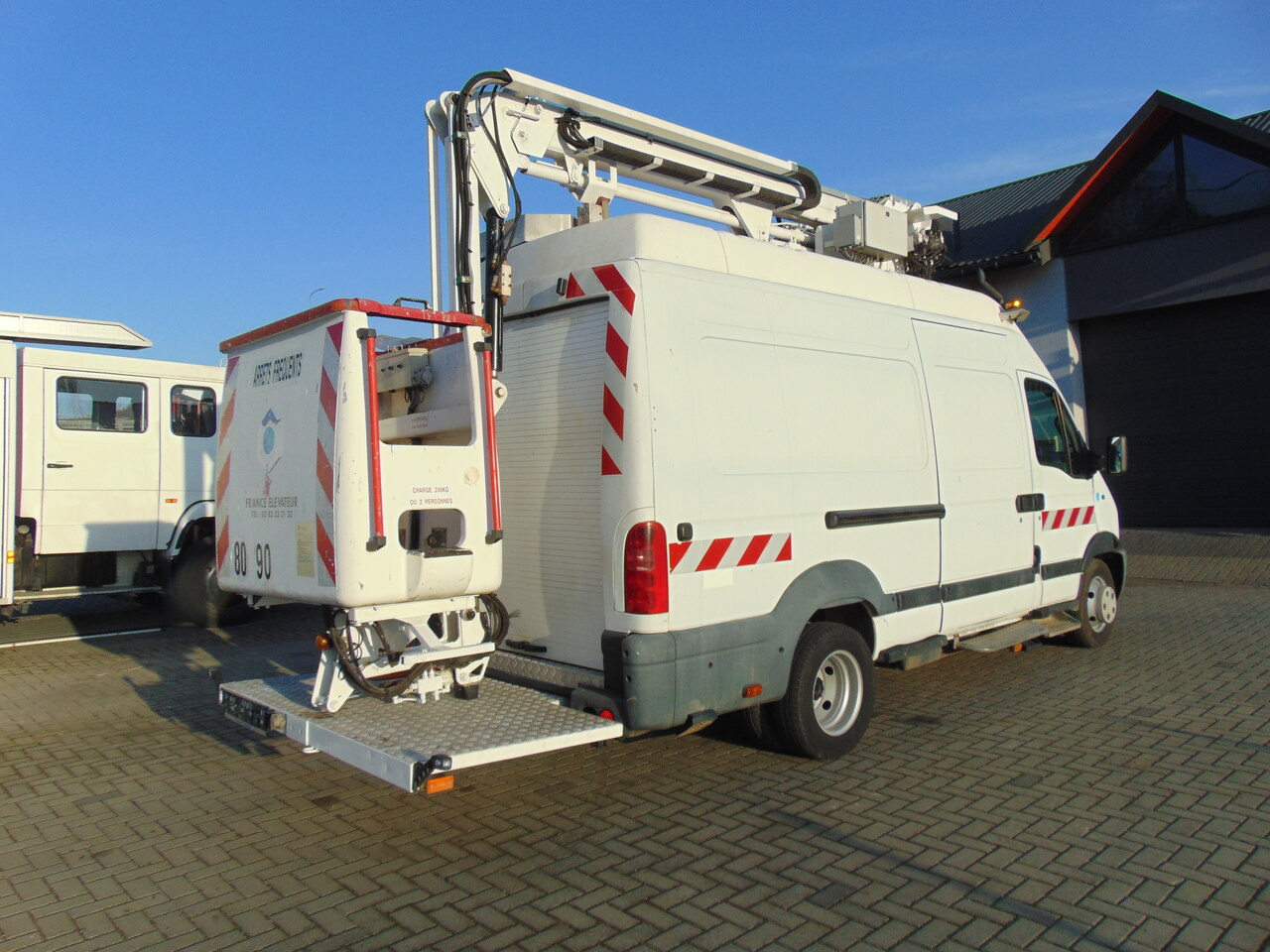 RENAULT Mascott 2,8dCi 110 L2H3 France Elevateur 152TTF 162TTF - 고가작업 플랫폼 : 사진 4 RENAULT Mascott 2,8dCi 110 L2H3 France Elevateur 152TTF 162TTF - 고가작업 플랫폼 : 사진 4