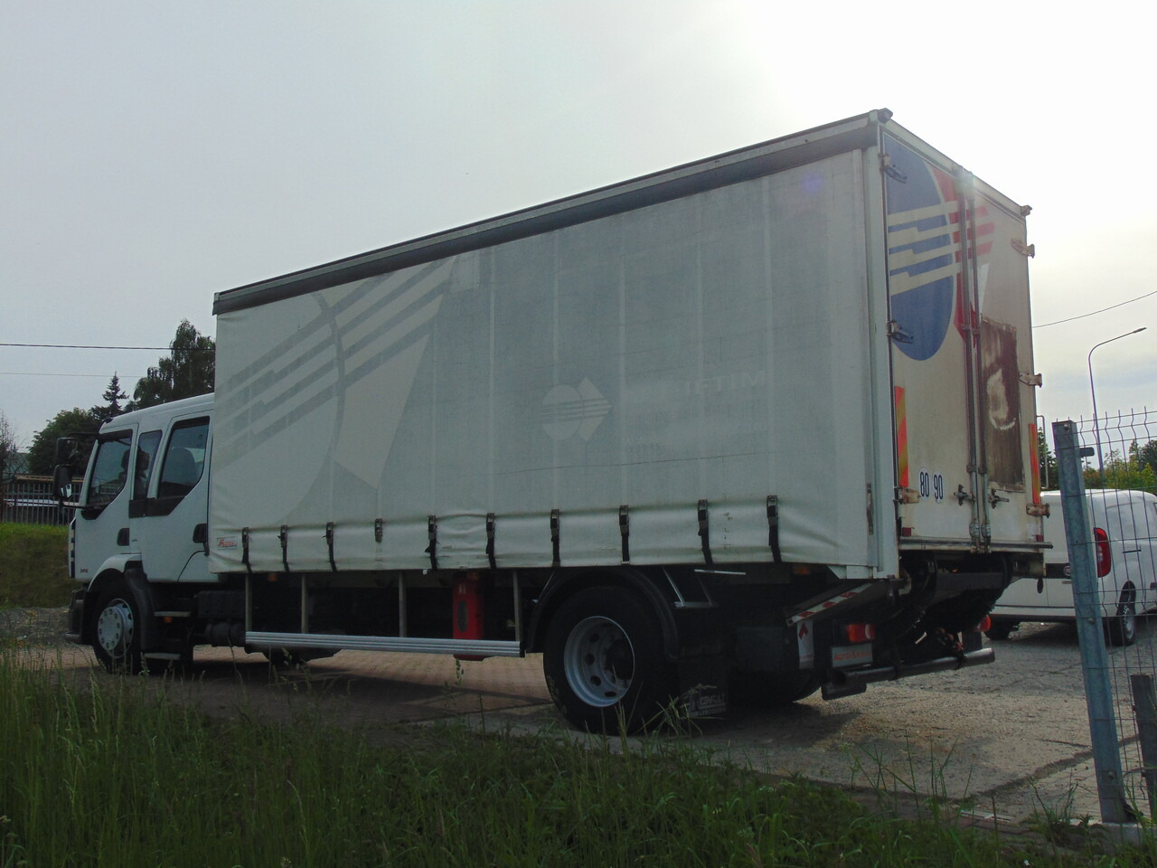 RENAULT Midlum 240DXi - 커튼사이더 트럭 : 사진 3 RENAULT Midlum 240DXi - 커튼사이더 트럭 : 사진 3