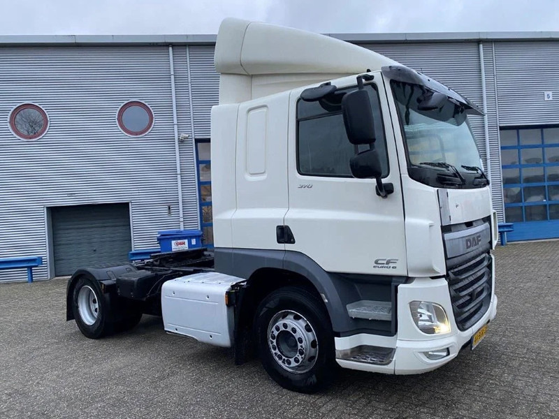 DAF CF370 / NICE CLEAN NL TRUCK / TYRES 80% / AUTOMATIC / EURO-6 / 2015 - 트랙터 유닛 : 사진 2 DAF CF370 / NICE CLEAN NL TRUCK / TYRES 80% / AUTOMATIC / EURO-6 / 2015 - 트랙터 유닛 : 사진 2