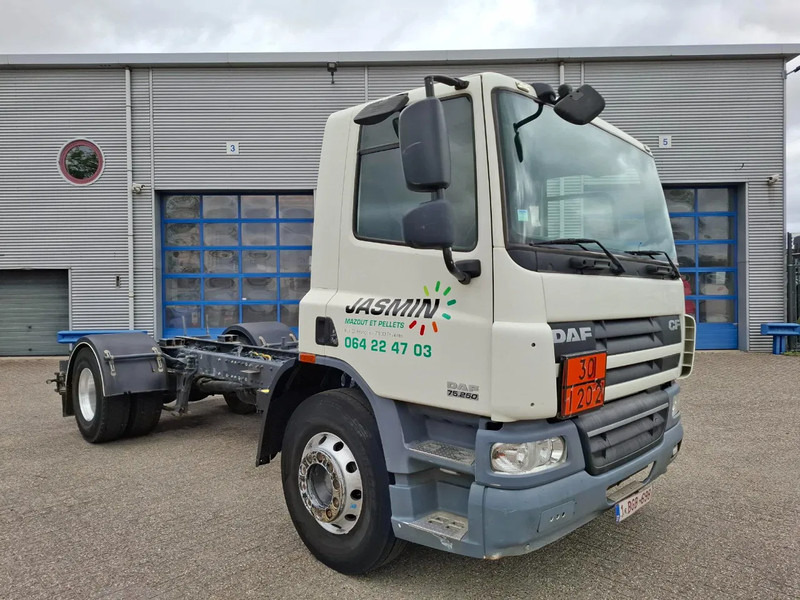 DAF CF75-250 / ADR / ONLY:320740 KM / PTO / INLINER / ALCOA / GOOD CONDITION / MANUAL / EURO-5 / 2011 - 캡 새시 트럭 : 사진 2 DAF CF75-250 / ADR / ONLY:320740 KM / PTO / INLINER / ALCOA / GOOD CONDITION / MANUAL / EURO-5 / 2011 - 캡 새시 트럭 : 사진 2