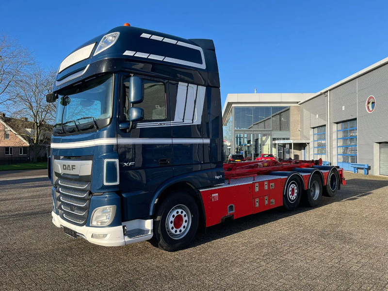 DAF XF106-530 8X2 / AJK HOOKLIFT 25000KG / 9 TON FRONT AXLE / NAVI / ONLY:612482 KM / SSC / AUTOMATIC / EURO-6 / 2019 - 후크 리프트 트럭 : 사진 1 DAF XF106-530 8X2 / AJK HOOKLIFT 25000KG / 9 TON FRONT AXLE / NAVI / ONLY:612482 KM / SSC / AUTOMATIC / EURO-6 / 2019 - 후크 리프트 트럭 : 사진 1