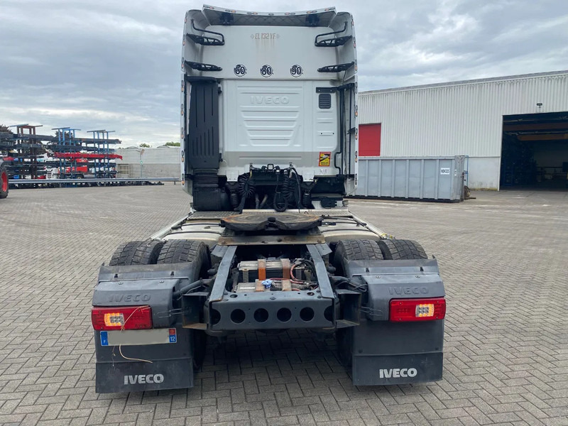 Iveco Stralis 570 XP / ENGINE RUNNING / INTARDER / PARKCOOL / DOUBLE TANK / NAVI / LEATHER / ONLY:749717 KM / ALCOA / EURO-6 / 2017 - 트랙터 유닛 : 사진 4 Iveco Stralis 570 XP / ENGINE RUNNING / INTARDER / PARKCOOL / DOUBLE TANK / NAVI / LEATHER / ONLY:749717 KM / ALCOA / EURO-6 / 2017 - 트랙터 유닛 : 사진 4
