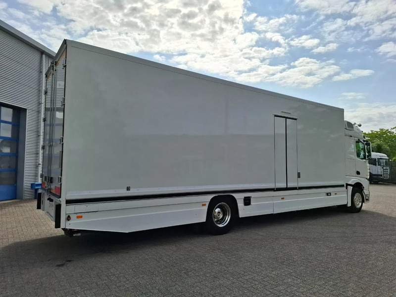 Mercedes-Benz Actros 1843 / GERMAN FLOWER TRUCK / 162021 KM / ISOLATED BOX / COOL & HEATED / NAVI / PLATFORM 1500 KG / TOP CONDITION / FULL-AI - 벤딩 트럭 : 사진 5 Mercedes-Benz Actros 1843 / GERMAN FLOWER TRUCK / 162021 KM / ISOLATED BOX / COOL & HEATED / NAVI / PLATFORM 1500 KG / TOP CONDITION / FULL-AI - 벤딩 트럭 : 사진 5
