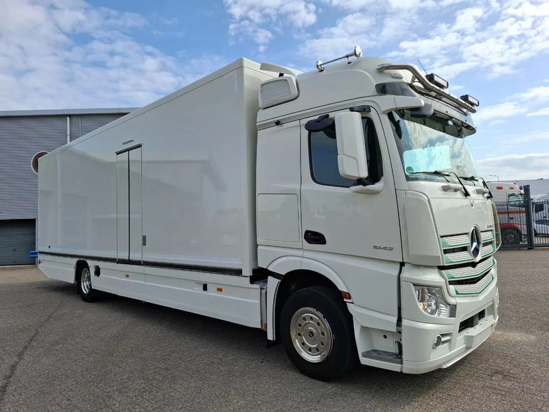 Mercedes-Benz Actros 1843 / GERMAN FLOWER TRUCK / 162021 KM / ISOLATED BOX / COOL & HEATED / NAVI / PLATFORM 1500 KG / TOP CONDITION / FULL-AI - 벤딩 트럭 : 사진 2 Mercedes-Benz Actros 1843 / GERMAN FLOWER TRUCK / 162021 KM / ISOLATED BOX / COOL & HEATED / NAVI / PLATFORM 1500 KG / TOP CONDITION / FULL-AI - 벤딩 트럭 : 사진 2