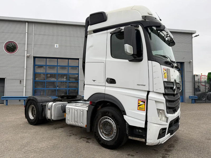 Mercedes-Benz Actros 1945 / HYDRAULICS / LWDS / AIRCO / SMART TACHO / 2XBED / FRIDGE / AUTOMATIC / EURO-6 / 2019 - 트랙터 유닛 : 사진 2 Mercedes-Benz Actros 1945 / HYDRAULICS / LWDS / AIRCO / SMART TACHO / 2XBED / FRIDGE / AUTOMATIC / EURO-6 / 2019 - 트랙터 유닛 : 사진 2