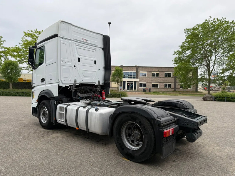 Mercedes-Benz Actros 1945 / HYDRAULICS / LWDS / AIRCO / SMART TACHO / 2XBED / FRIDGE / AUTOMATIC / EURO-6 / 2019 - 트랙터 유닛 : 사진 3 Mercedes-Benz Actros 1945 / HYDRAULICS / LWDS / AIRCO / SMART TACHO / 2XBED / FRIDGE / AUTOMATIC / EURO-6 / 2019 - 트랙터 유닛 : 사진 3