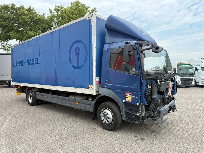 Mercedes-Benz Atego 1218 / ENGINE RUNNING / ONLY:204997 KM / CLOSED BOX / PLATFORM 1500KG / LWDS / AIRCO / AUTOMATIC / EURO-6 / 2017 - 박스 트럭 : 사진 2 Mercedes-Benz Atego 1218 / ENGINE RUNNING / ONLY:204997 KM / CLOSED BOX / PLATFORM 1500KG / LWDS / AIRCO / AUTOMATIC / EURO-6 / 2017 - 박스 트럭 : 사진 2