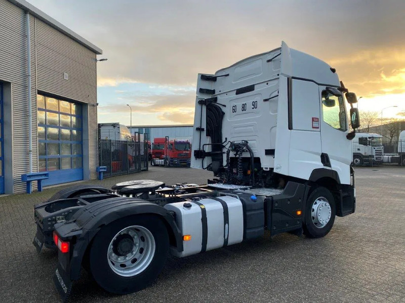 Renault T480 COMFORT / DOUBLE TANK / LWDS / AIRCO / 2XBED / AUTOMATIC / EURO-6 / 2016 - 트랙터 유닛 : 사진 5 Renault T480 COMFORT / DOUBLE TANK / LWDS / AIRCO / 2XBED / AUTOMATIC / EURO-6 / 2016 - 트랙터 유닛 : 사진 5