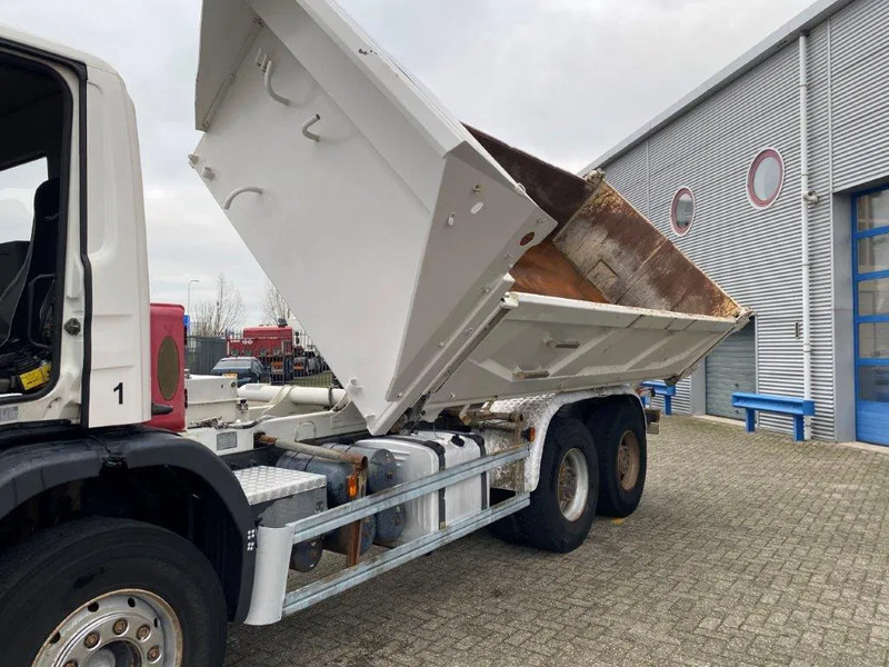 Scania 124-400 / 6X4 / RETARDER / BIG AXLE / FULL STEEL / 2SIDE TIPPER / OLD TACHO / AIRCO / MANUAL / EURO-2 / 2000 - 덤프트럭 : 사진 3 Scania 124-400 / 6X4 / RETARDER / BIG AXLE / FULL STEEL / 2SIDE TIPPER / OLD TACHO / AIRCO / MANUAL / EURO-2 / 2000 - 덤프트럭 : 사진 3