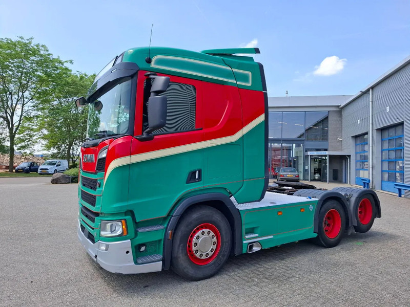 Scania NGS R580 V8 / RETARDER / HYDRAULICS / FULL-AIR / ONLY:644971 KM / LWDS / NAVI / FRIDGE / AUTOMATIC / EURO-6 / 2017 - 트랙터 유닛 : 사진 1 Scania NGS R580 V8 / RETARDER / HYDRAULICS / FULL-AIR / ONLY:644971 KM / LWDS / NAVI / FRIDGE / AUTOMATIC / EURO-6 / 2017 - 트랙터 유닛 : 사진 1