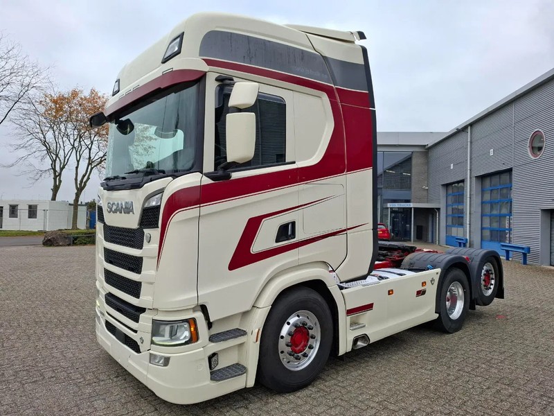 Scania NGS S650 V8 / RETARDER / 633397 KM / 9 TON FRONT AXELE / FULL-AIR / INLINER / FULL SPOILER / LEATHER / ALCOA / NAVI / FRIDGE / E - 트랙터 유닛 : 사진 1 Scania NGS S650 V8 / RETARDER / 633397 KM / 9 TON FRONT AXELE / FULL-AIR / INLINER / FULL SPOILER / LEATHER / ALCOA / NAVI / FRIDGE / E - 트랙터 유닛 : 사진 1