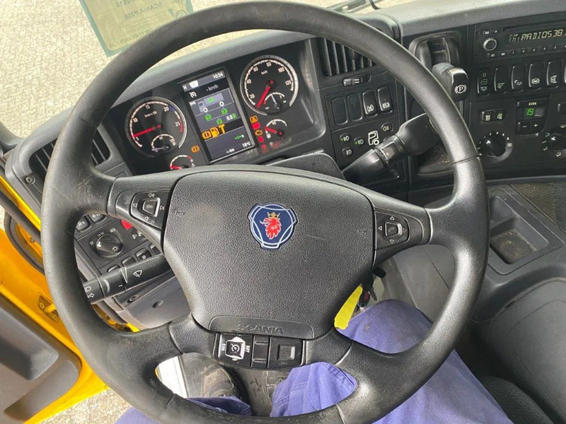 캡 새시 트럭 Scania P250 / NL TRUCK / LWDS / FULL-AIR / GOOD CONDITION / AUTOMATIC / EURO-6 / 2015 : 사진 13 캡 새시 트럭 Scania P250 / NL TRUCK / LWDS / FULL-AIR / GOOD CONDITION / AUTOMATIC / EURO-6 / 2015 : 사진 13